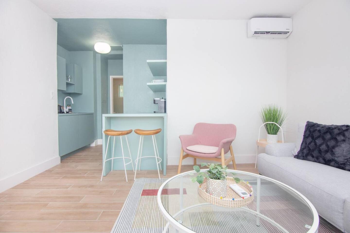 Stylish One Bedroom Apartment In El Portal #4 Miami Exterior photo